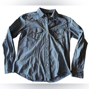 Chic Blue and White Plaid Button Down Shirt